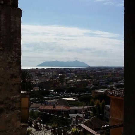Torrione San Lorenzo I Terracina Exteriör bild